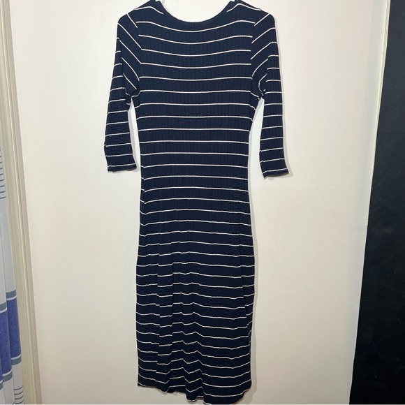 Abercrombie and Fitch, SZ MT Striped Dress - Picture 2 of 10